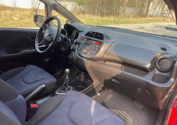 Honda Jazz cena 27000 przebieg: 177000, rok produkcji 2015 z Góra małe 79